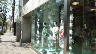 変わったマネキンが印象的でした