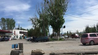 ブラナの塔へ行く拠点となる町