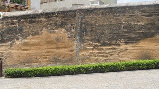 聖ポール天主堂跡の左側