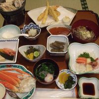 タラバガニもついた夕食で、量も質も満足でした