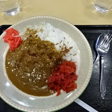 カツカレーを食べまいた。