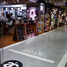 女性が好むお店が多いです。