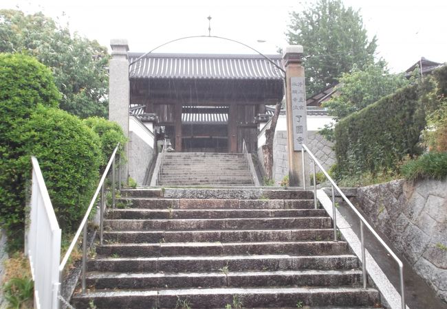 晋作ゆかりの寺－了圓寺