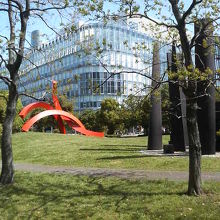 いかにもな感じの芸術的なオブジェもあります。