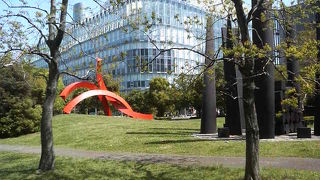 お台場の主要施設を結ぶ公園