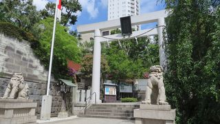 乃木坂駅に直結