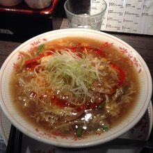 酸辣湯麺