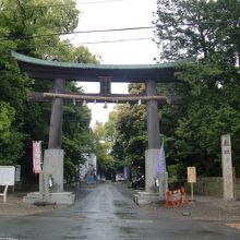 大鳥居 文久３年（１８６３年）建立 新門辰五郎 造