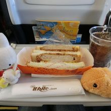 メンチカツサンド