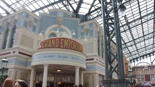 パーク内最大のショップ