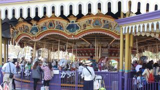 クラシックなメリーゴーランド