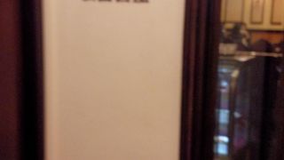 三越の裏手にある喫茶店。