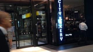 品川駅直結で便利！