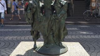 フランス大使館の協力です