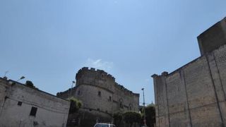 カロヴィーニョ城は小さいながらも見る価値があります♪