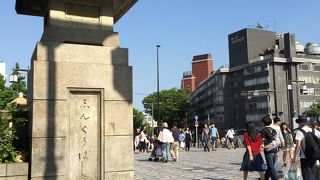 ここを渡って明治神宮へ