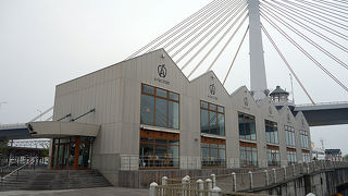 オシャレな商業スペース