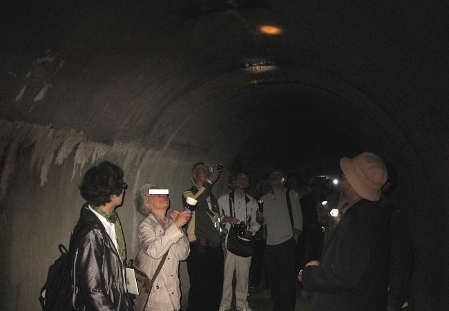 慶應義塾大学日吉キャンパスの日吉台地下壕を見学するには申込みが必要です。