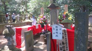 大岡祭では墓前供養