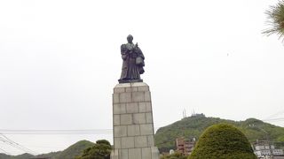 函館発展に力を尽くした人だそう。