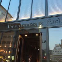 アバクロンビー&フィッチ 銀座店