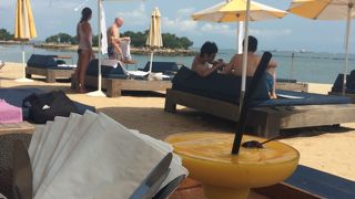 セントーサ島のビーチクラブ！！