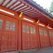 大きな建物です