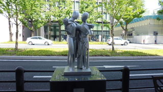 彫刻がたくさん