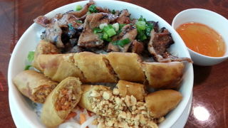アラモアナ近くの綺麗なベトナム料理屋さん！