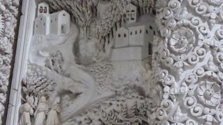 怒涛のバロック様式装飾に圧倒♪