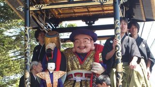 越中の小京都・城端の春を彩る雅なお祭りです。