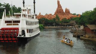 蒸気船に乗って、優雅にクルーズ♪