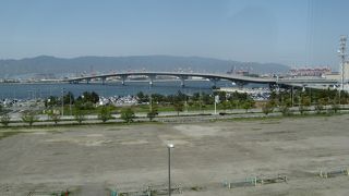 神戸市の沖合いに浮かぶ人工島