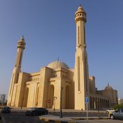 バーレーンで一番大きなモスク