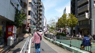 個性的なお店が多いです