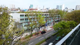 街に溶け込んでいる感じが良いと思いました