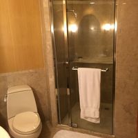 シャワーブースもあります