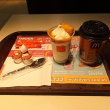 バーレーン最西端のマクドナルドにて