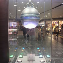 銀の鈴を裏側から見た風景です。