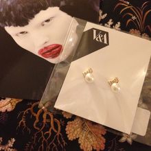 可愛いピアスを買いました。