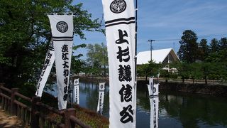 銅像いっぱいありました