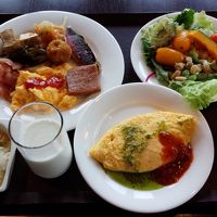 琉球料理もたくさんあり美味しい朝食