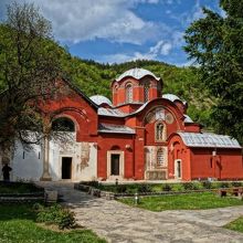 誰も訪れない理由は、かつての敵国セルビアの宗教美術だからか？