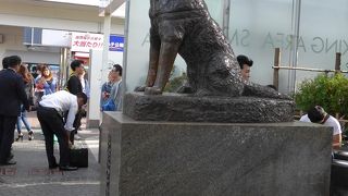 渋谷の待ち合わせ場所「忠犬ハチ公像」