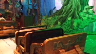 雰囲気が怖いです