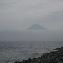 晴天なら、この何倍も美しい富士山が望めます