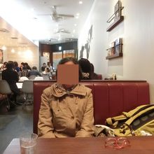 ラーメン店らしくないオシャレな雰囲気でした