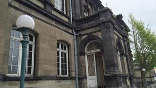 当時の最新建築技術を見るべし