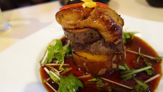 おいしくて，どんどん注文するので，結局は安くつかなかった。