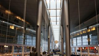 おしゃれな空港